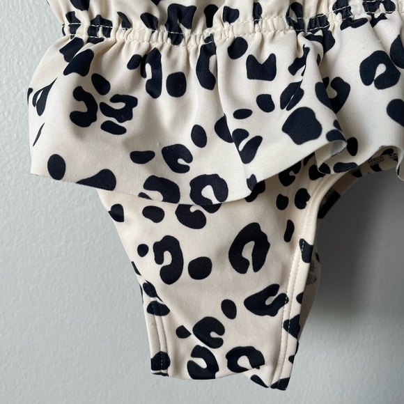 Baby Gap Cheetah Print Peplum Skirt One Piece Bathingsuit Size 5T - Picture 8 of 13
